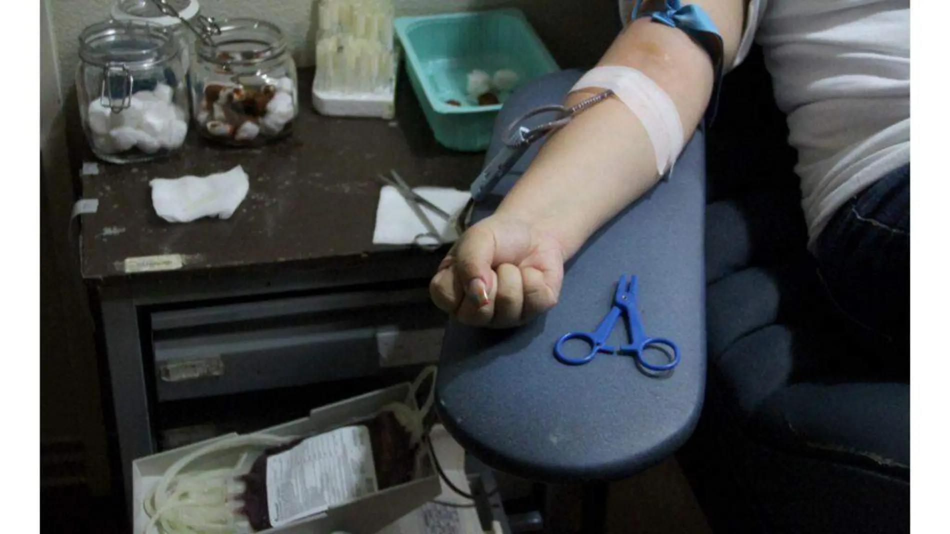 Maestra necesita con urgencia 400 donadores de sangre en IMSS de Veracruz